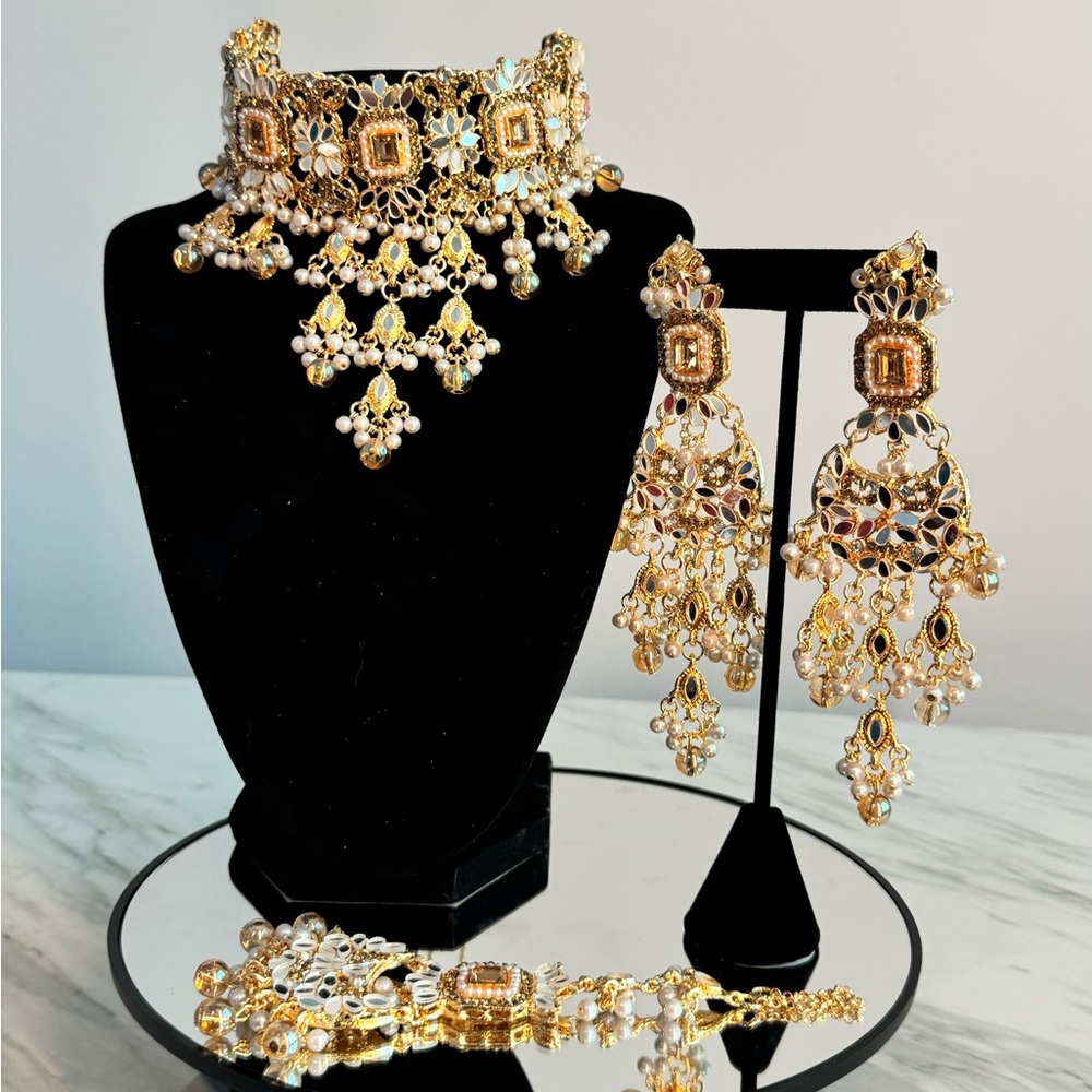 Pakistani Indian Jewlery Bridal Set Gold